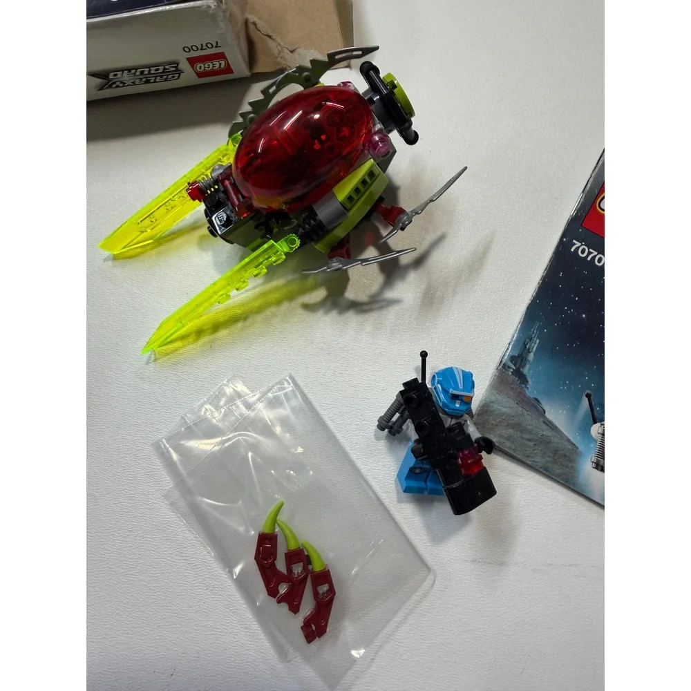 LEGO Galaxy Squad Space Swarmer 70700 Alien Bug Craft Minifigures Box Manual